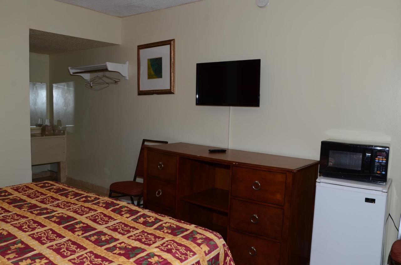 Motel Aloha 2*